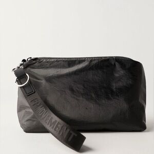 Free people Movement Total
Access Pouch